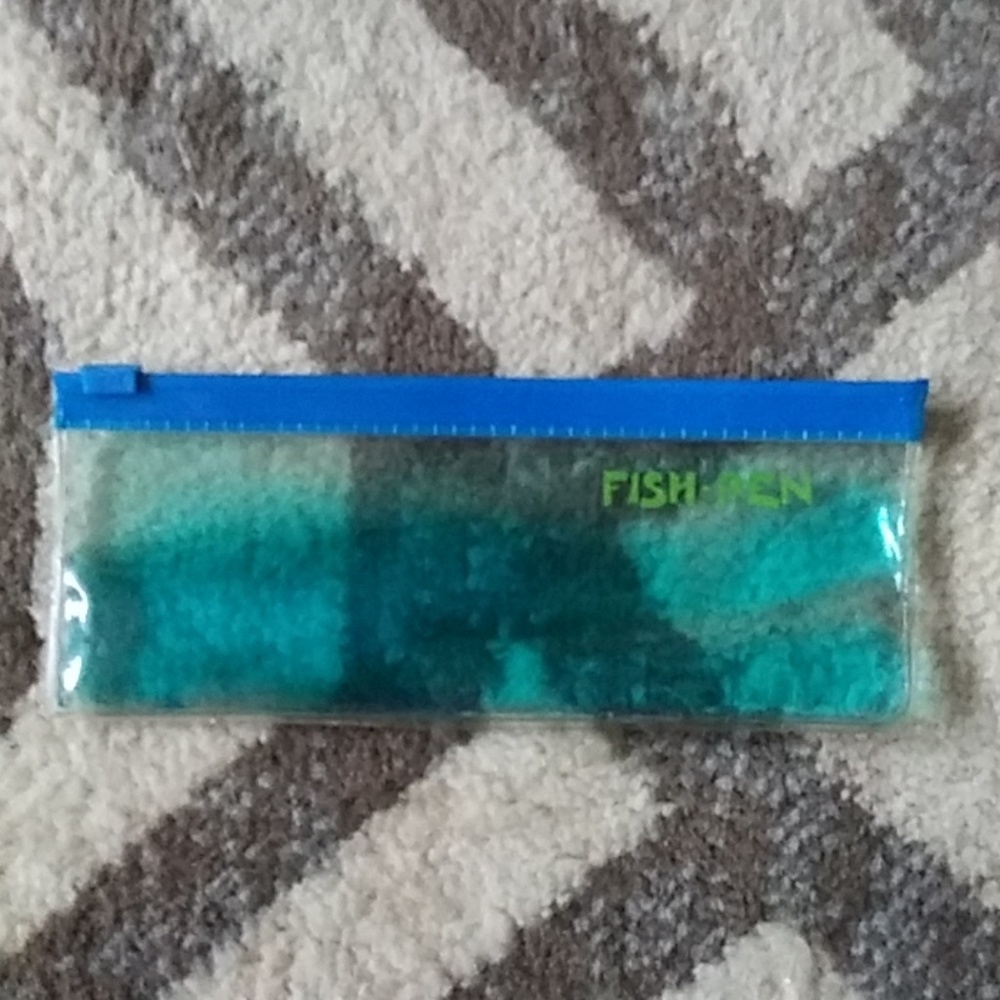 Gel Fish Pen Pouch